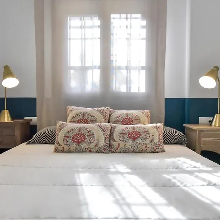 New! Retro In Neighbourhood Sevilla